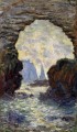 La Aguja de Roca vista a través de la Porte d Aumont Claude Monet